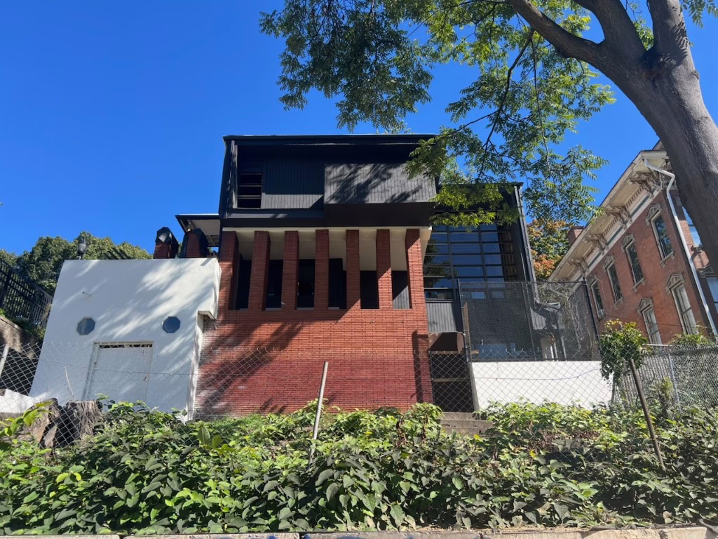 Thurston W. Munson House — 60 Byers Street